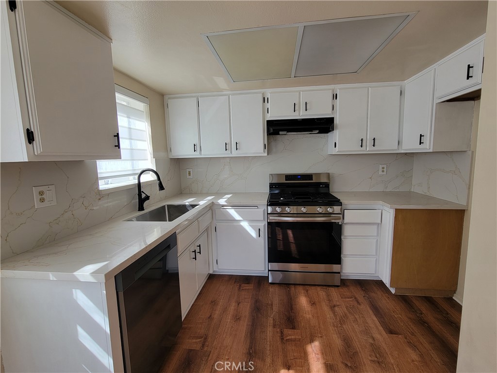 15854 Jupiter Place Property Photo 13