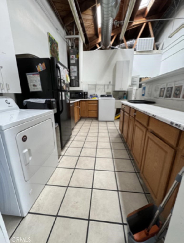 3827 W Rosecrans Property Photo 14