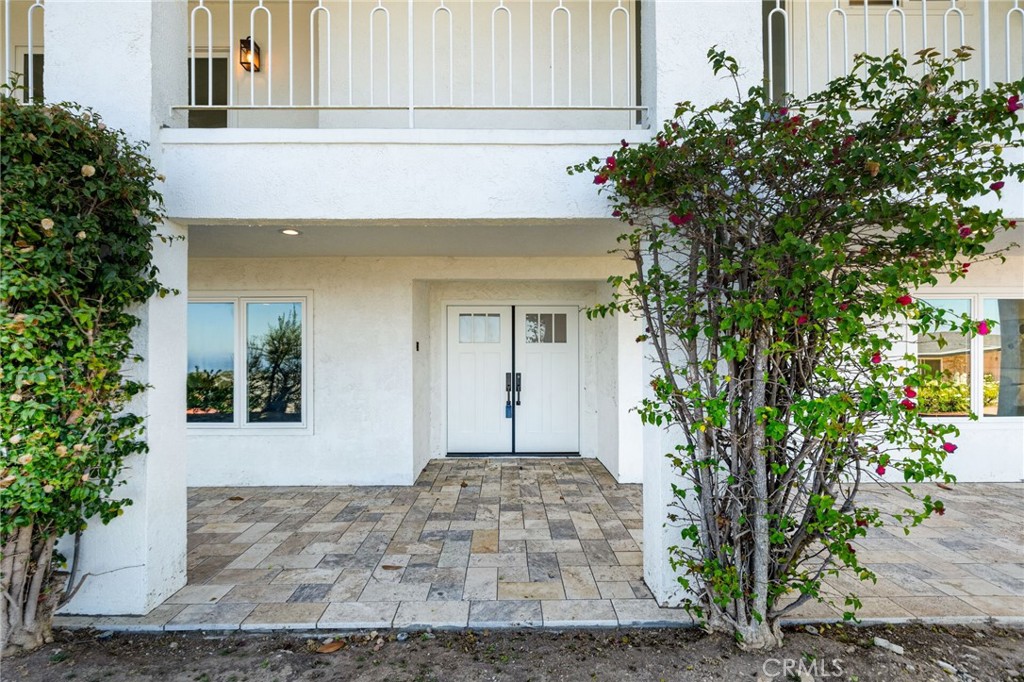 29815 Knoll View Drive Property Photo 7