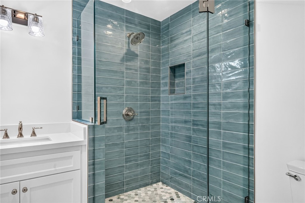 29815 Knoll View Drive Property Photo 34
