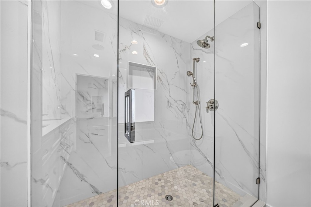 29815 Knoll View Drive Property Photo 38