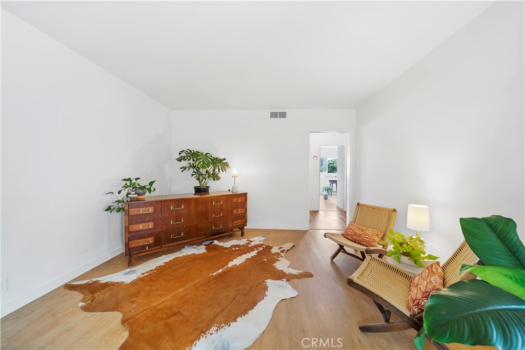 311 Cherry Avenue 2 Property Photo 10