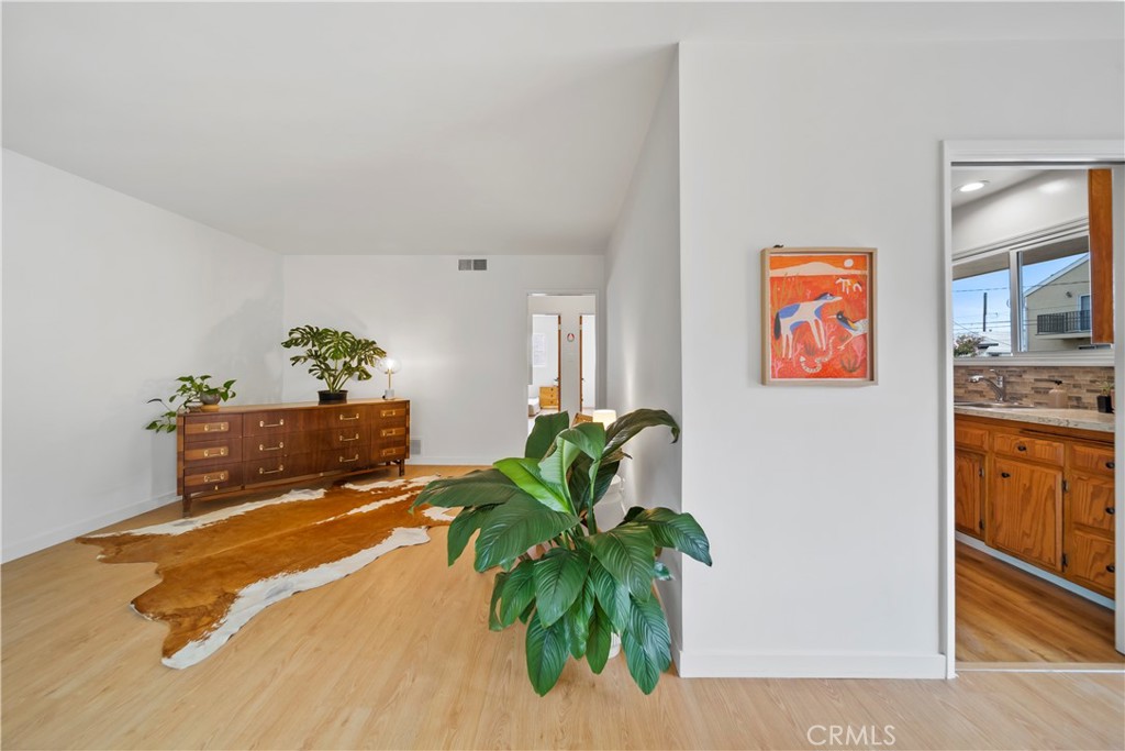 311 Cherry Avenue 2 Property Photo 11