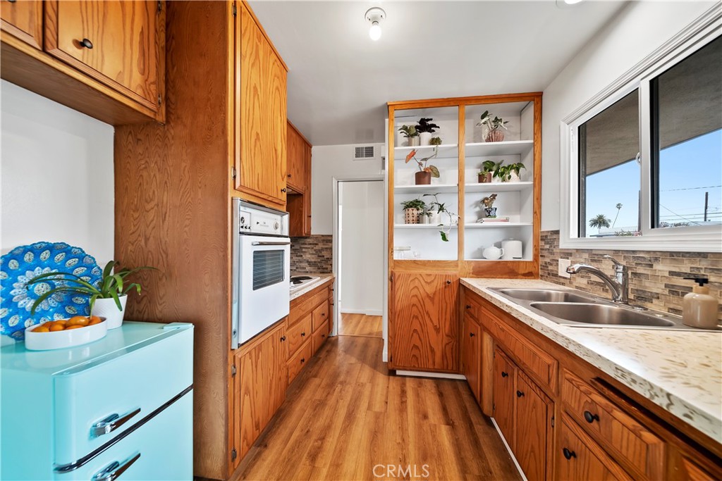 311 Cherry Avenue 2 Property Photo 15