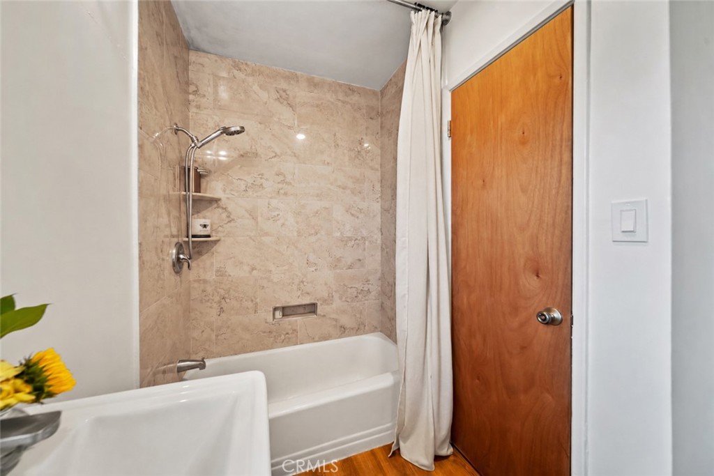 311 Cherry Avenue 2 Property Photo 23