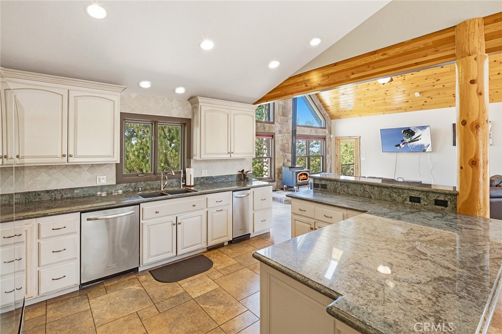 30954 Fredalba Road Property Photo 15
