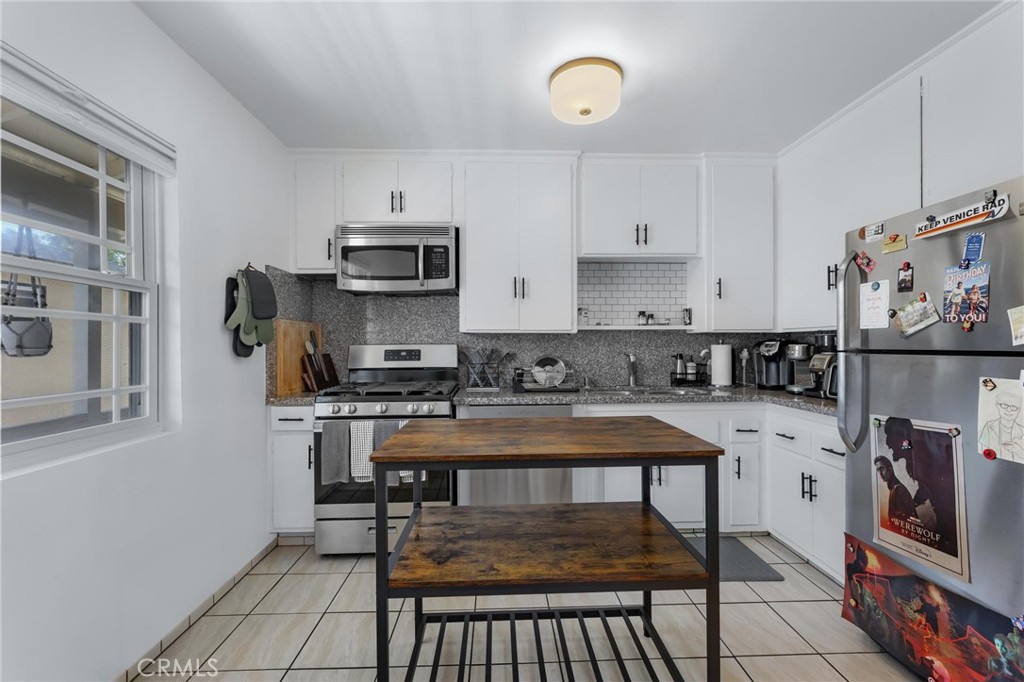 240 Hampton Drive Property Photo 13