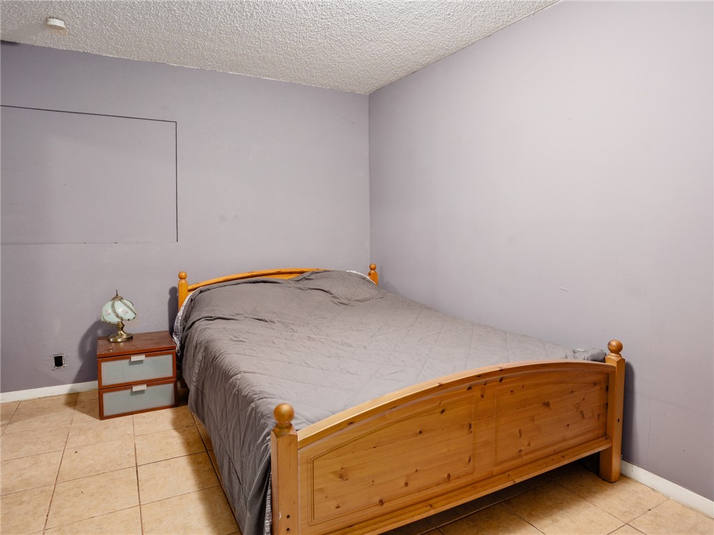 25828 President Property Photo 17
