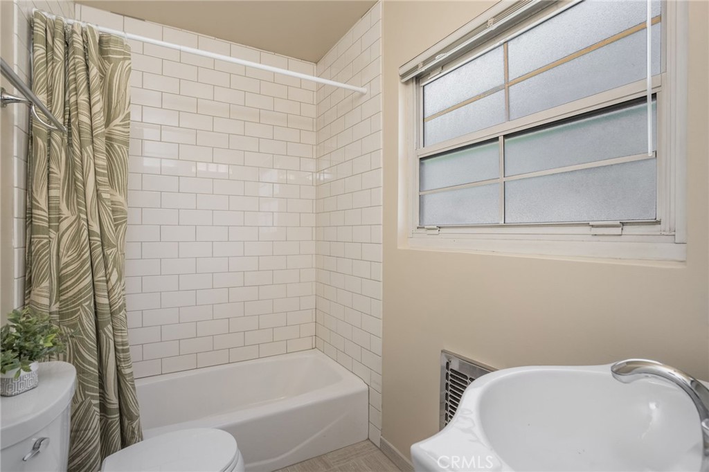5734 Morley Property Photo 4