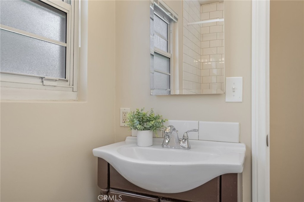 5734 Morley Property Photo 5
