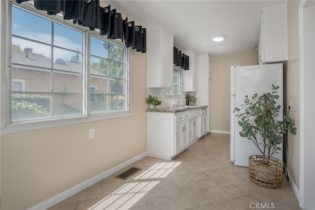 5734 Morley Property Photo 10
