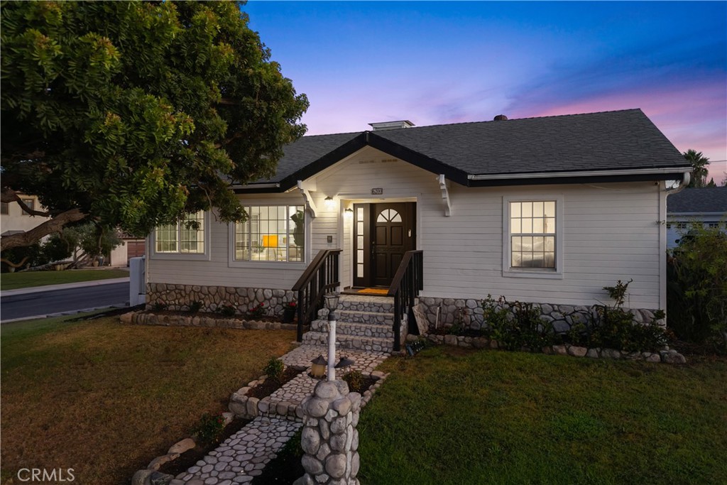 6200 W 77th Street Property Photo 1