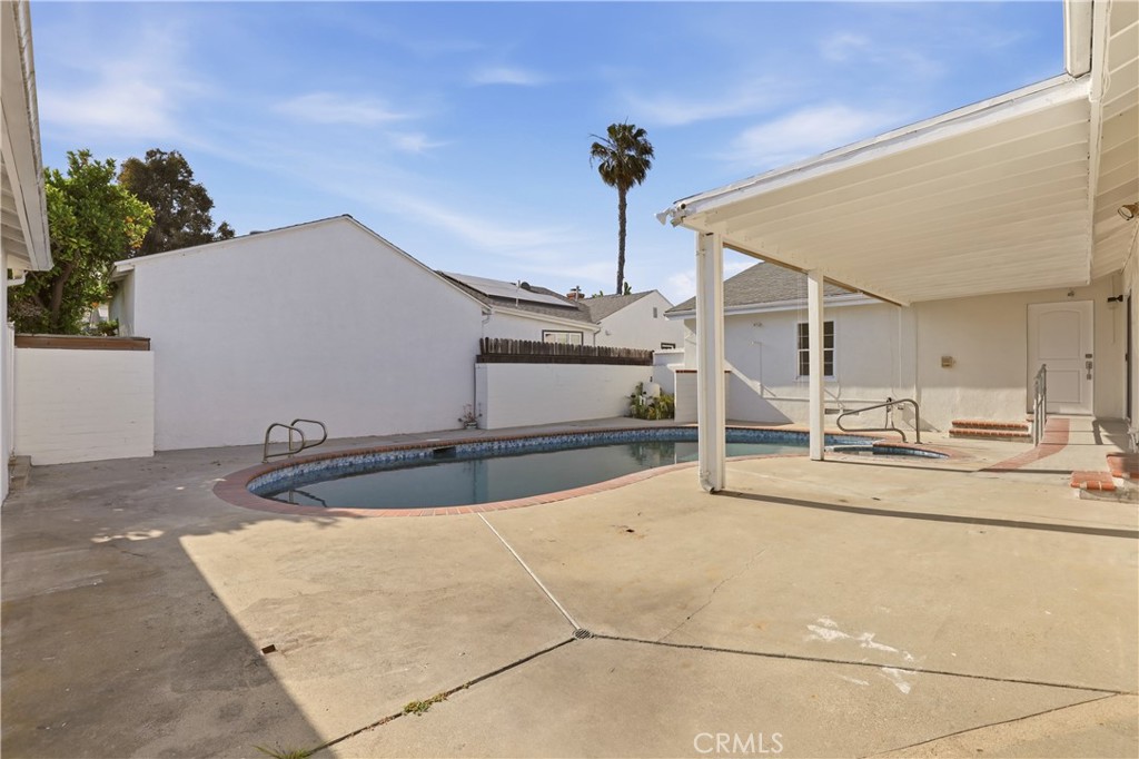 6200 W 77th Street Property Photo 50