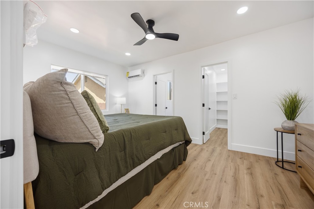 733 W 108th Street Property Photo 19