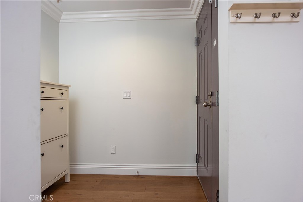 815 S Harvard Boulevard 201 Property Photo 6