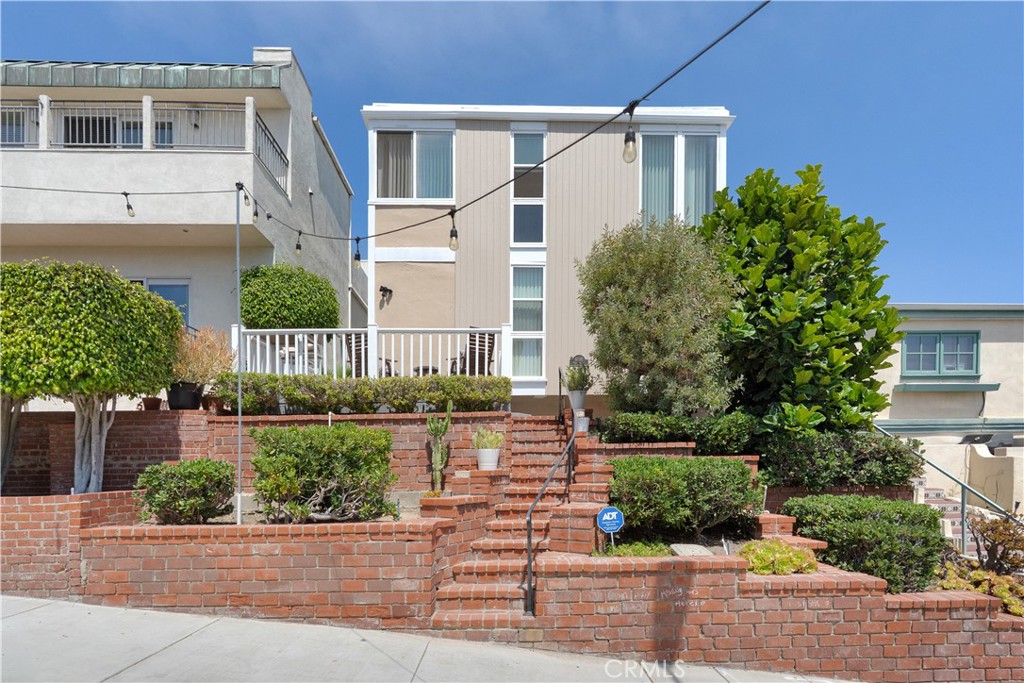 409 16th Street Property Photo 1