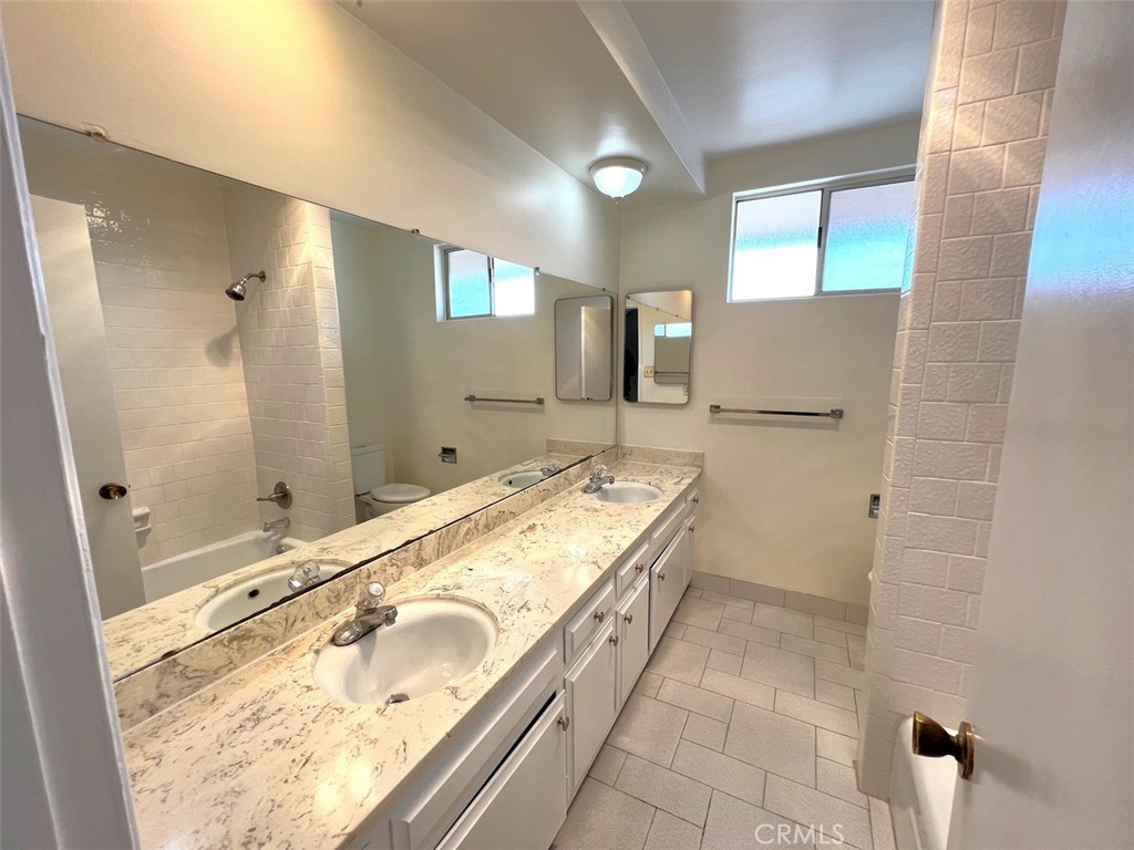 4215 W 130th Property Photo 8