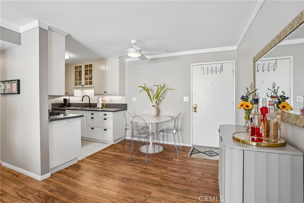 1600 Ardmore Avenue 319 Property Photo 7