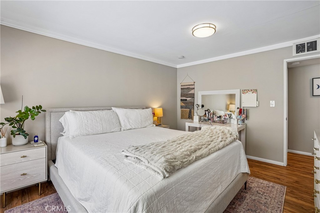 1600 Ardmore Avenue 319 Property Photo 14
