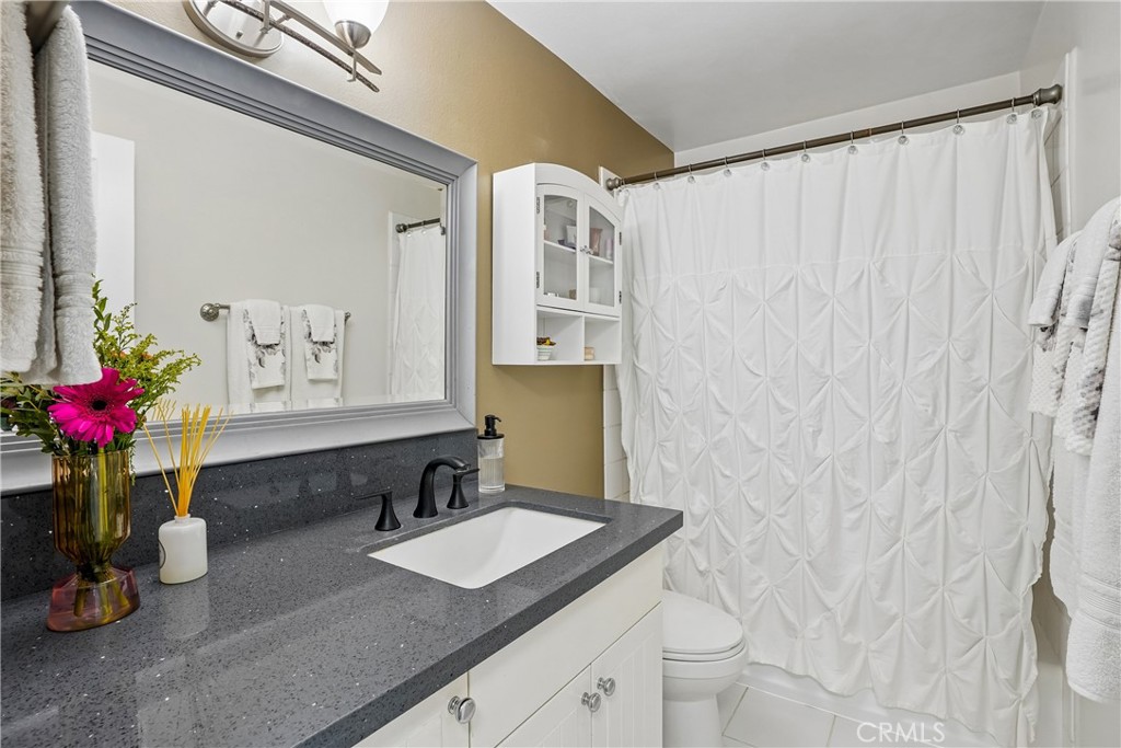 1600 Ardmore Avenue 319 Property Photo 17