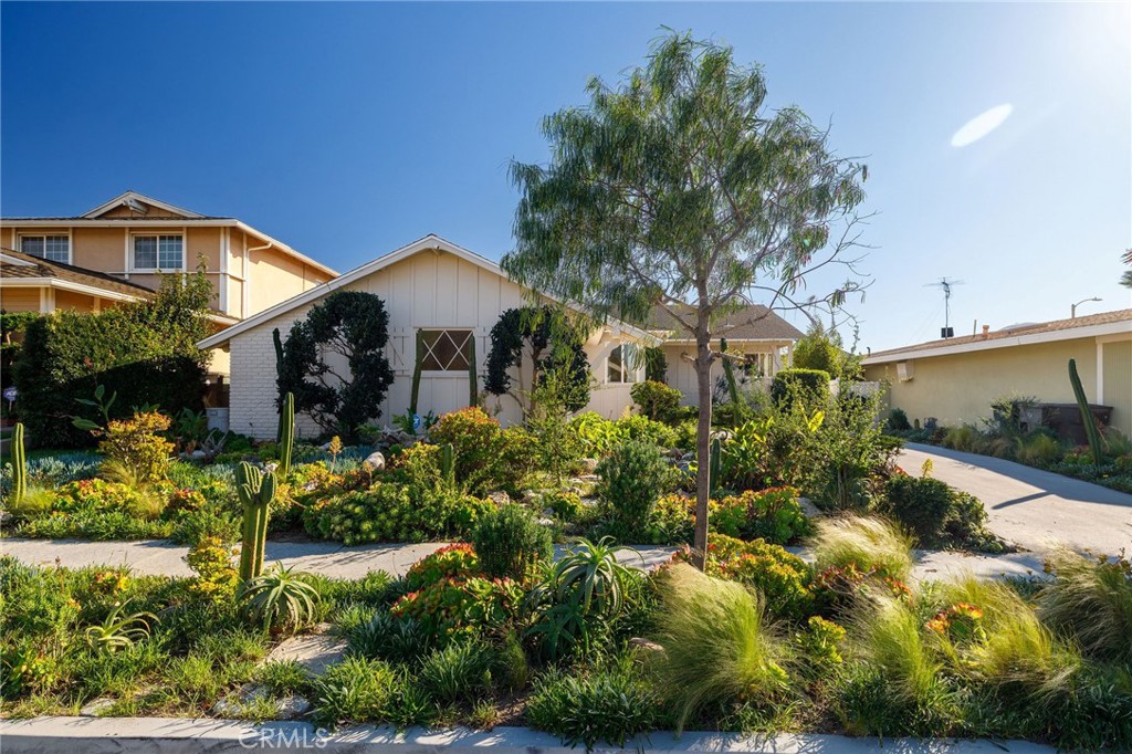 2505 Date Circle Property Photo 2