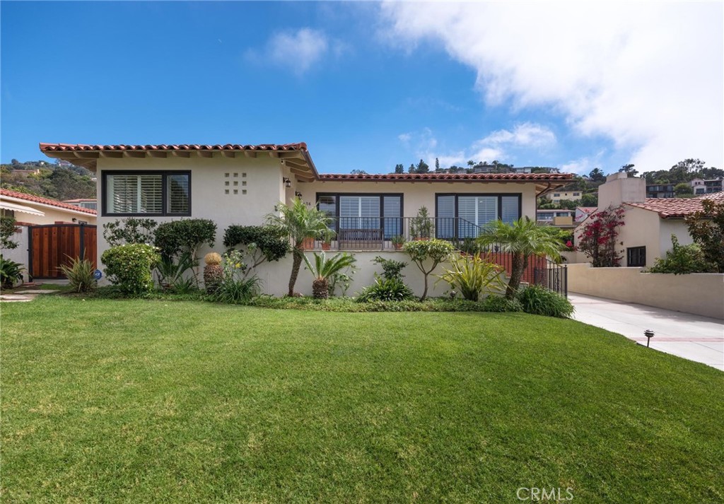 436 Via Media Property Photo 1