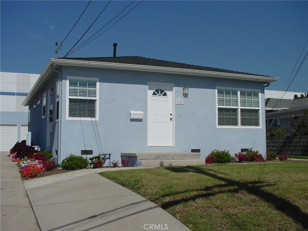 1547 Del Amo Boulevard Property Photo 1