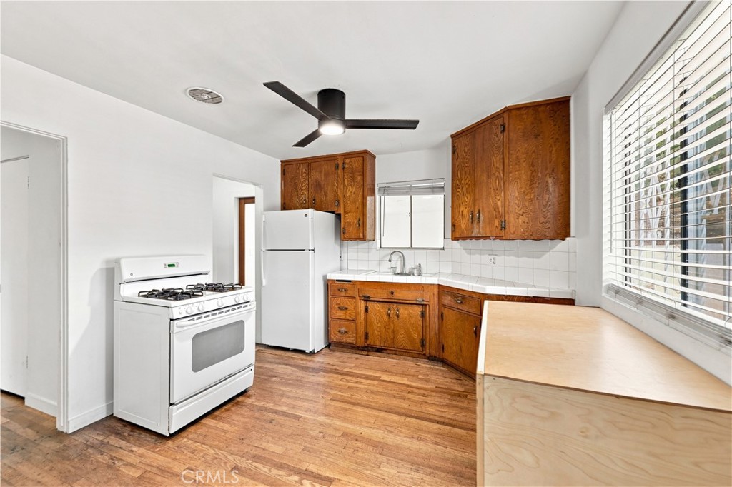 1117 N Herbert Avenue Property Photo 7