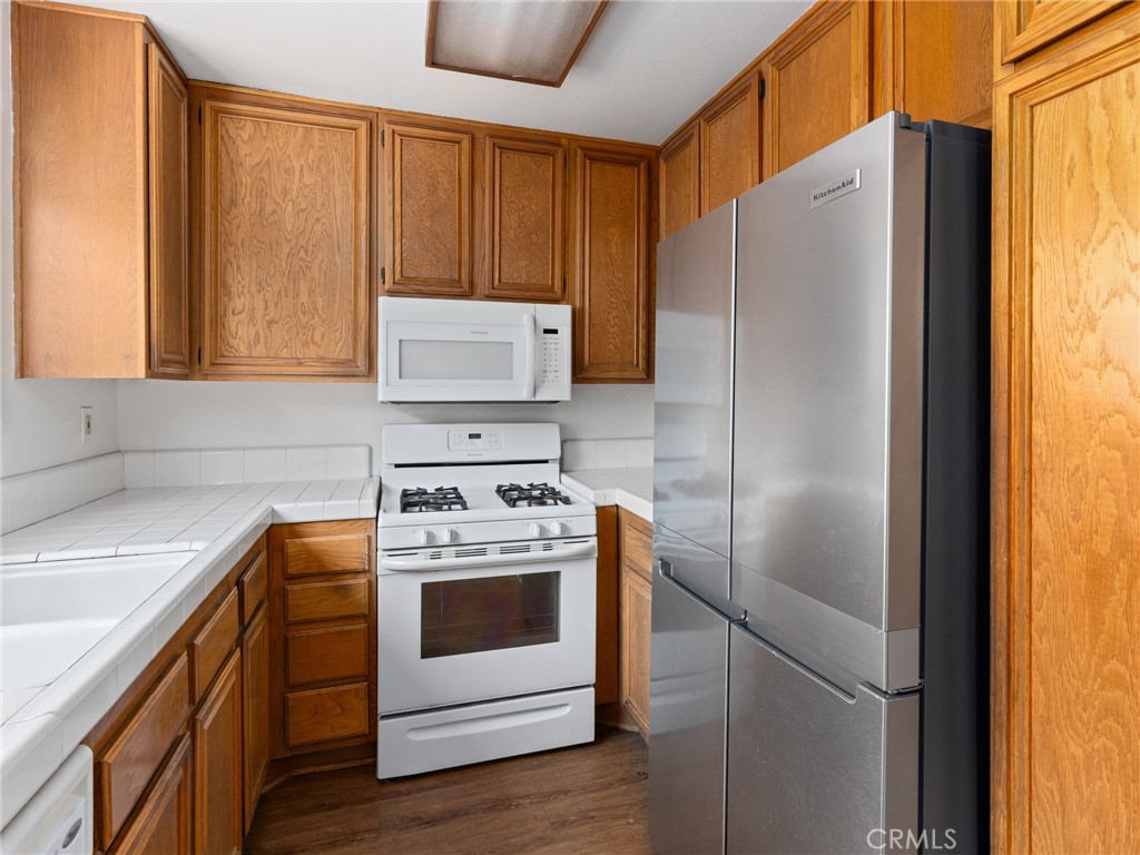 2800 Plaza Del Amo 245 Property Photo 4
