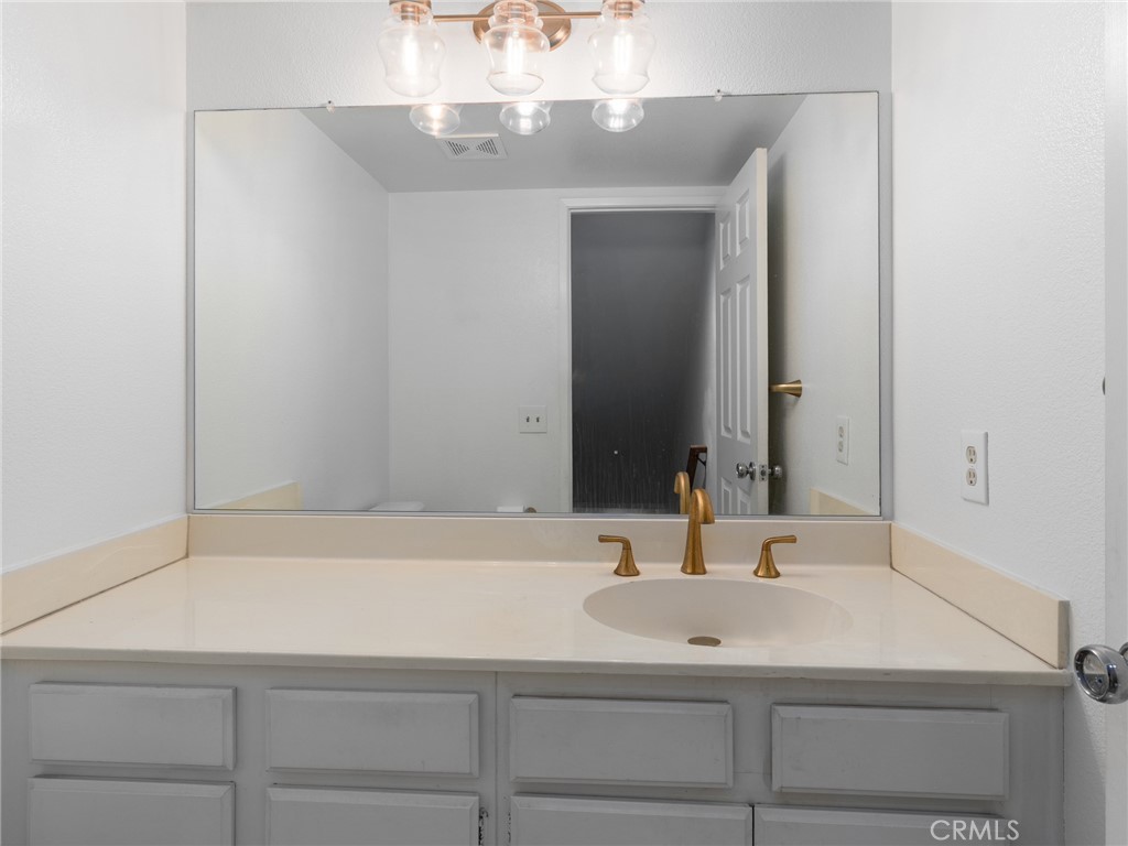 2800 Plaza Del Amo 245 Property Photo 9