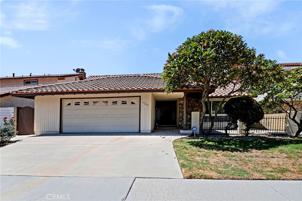 17219 Horst Avenue Property Photo