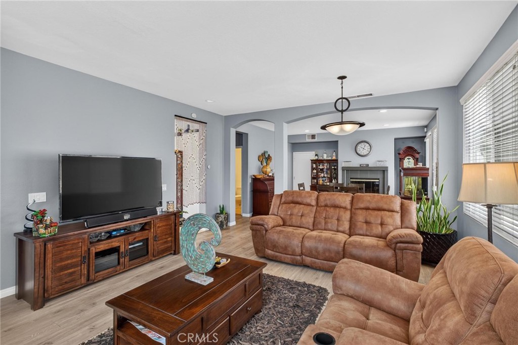 17634 Mulberry Property Photo 9