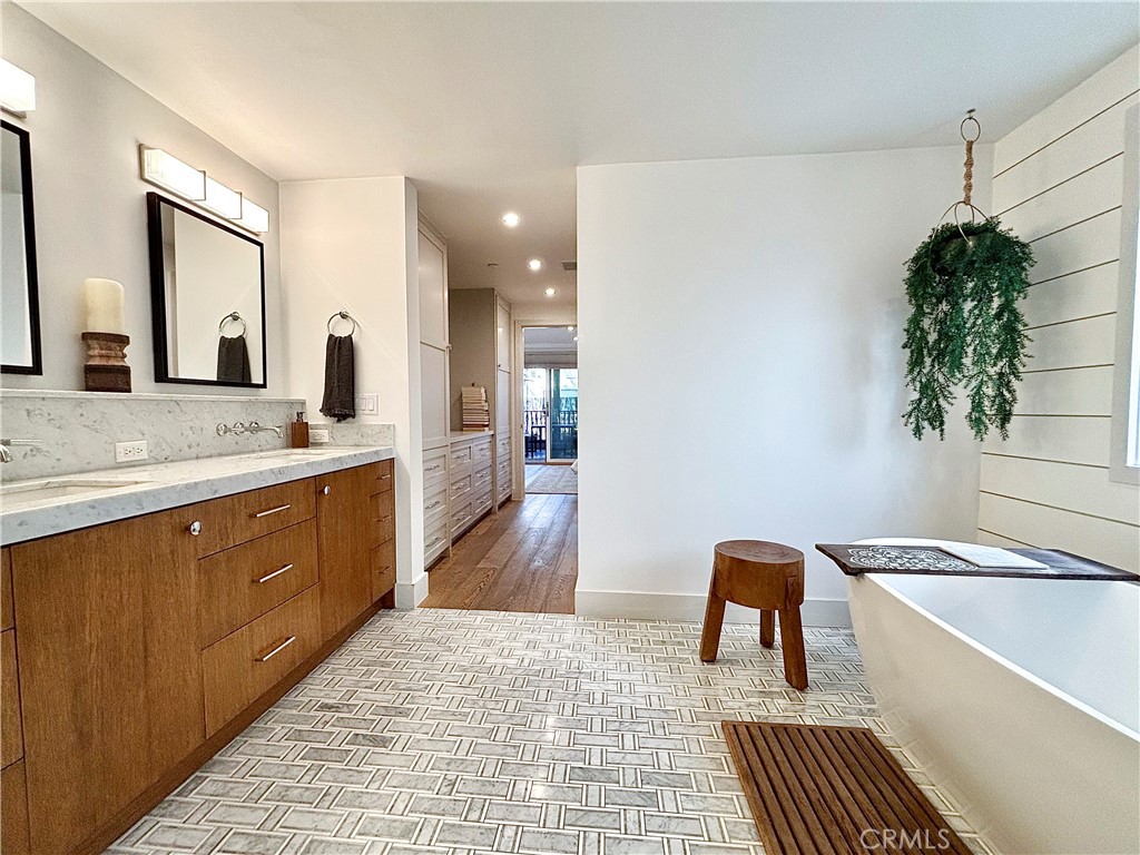436 27th Street Property Photo 25
