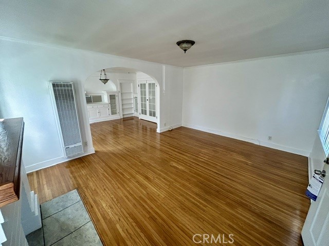 624 Parkman Avenue 3/4 Property Photo 3