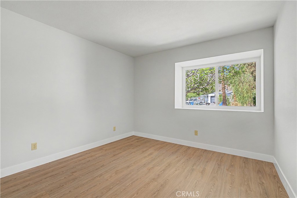 1360 E Gem Circle Property Photo 17