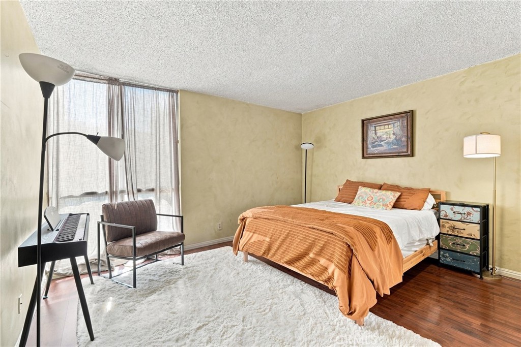 5625 Windsor Way 211 Property Photo 11