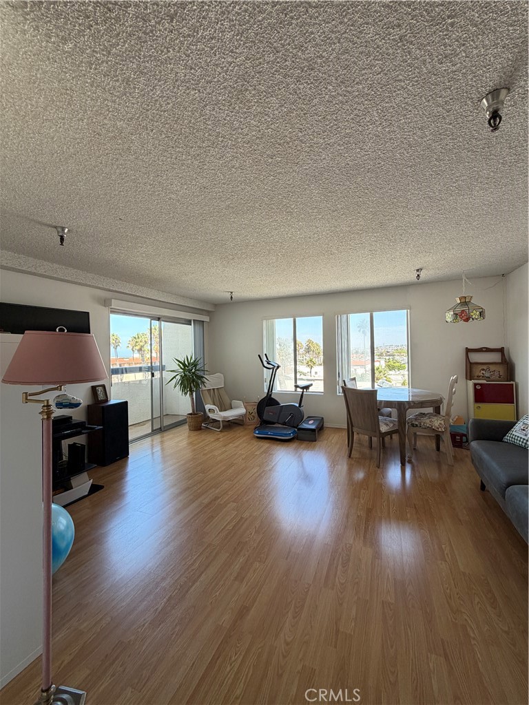 200 S Catalina Avenue 407 Property Photo 2