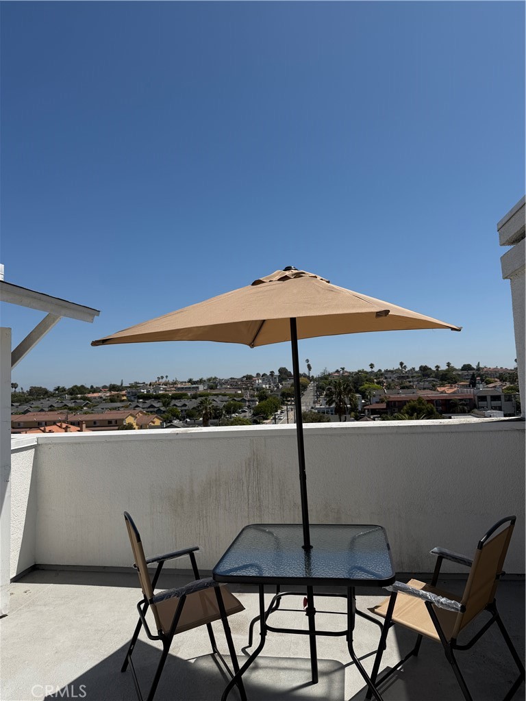 200 S Catalina Avenue 407 Property Photo 14