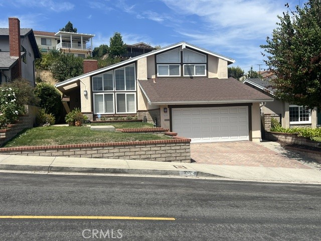 317 Lois Lane Property Photo