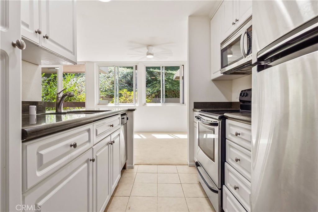 28121 Highridge 211 Property Photo 5
