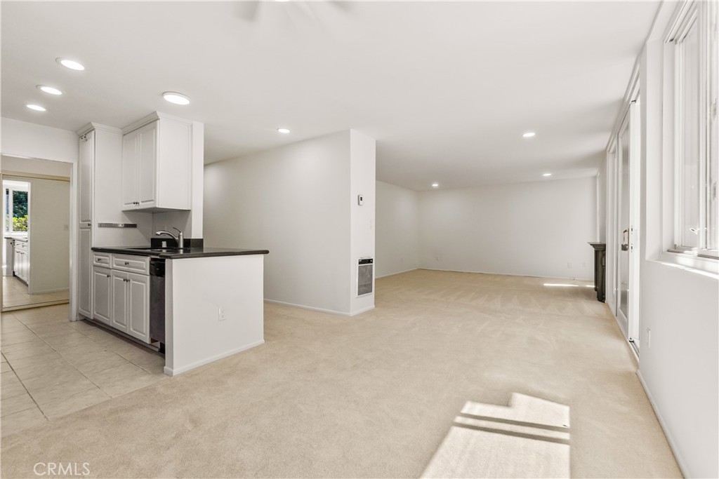 28121 Highridge 211 Property Photo 11