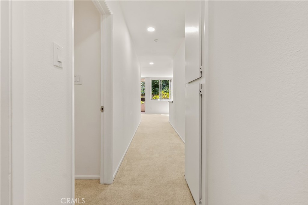28121 Highridge 211 Property Photo 19