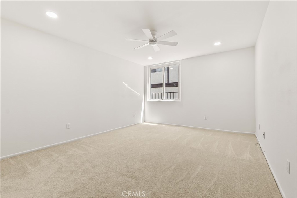 28121 Highridge 211 Property Photo 20