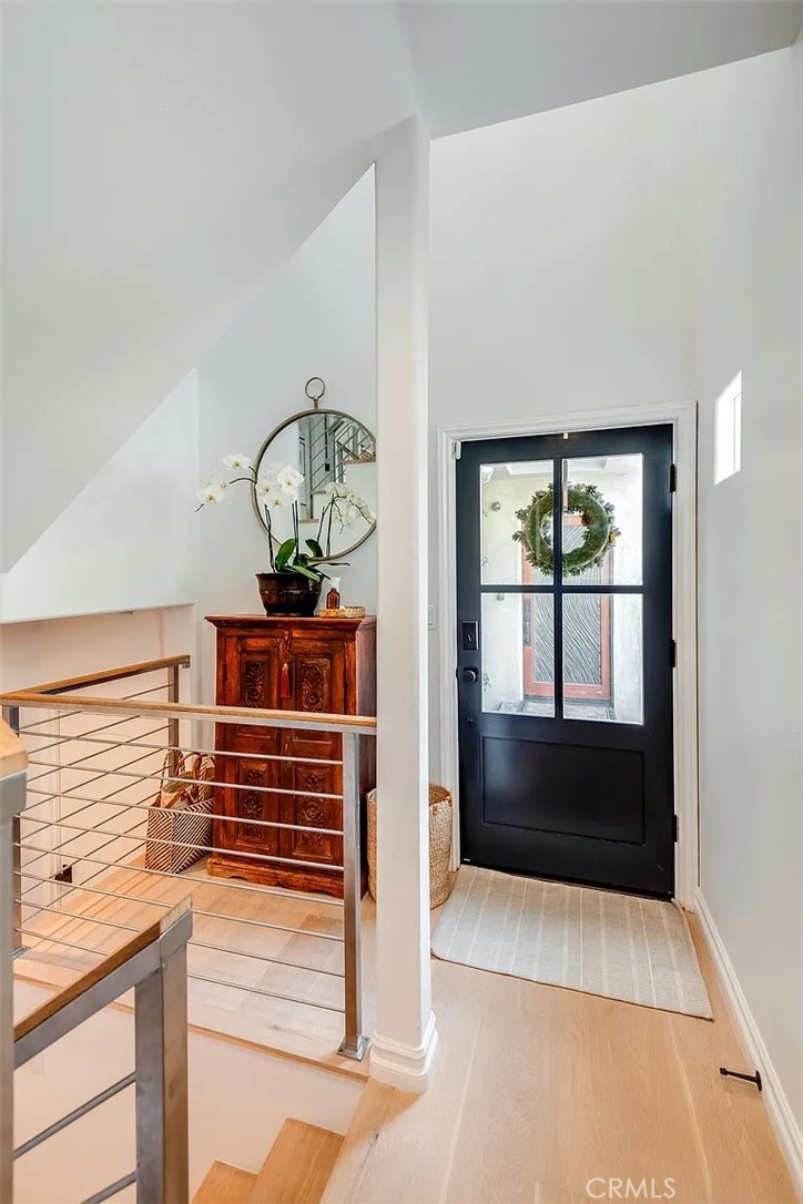 433 Marine B Property Photo 6