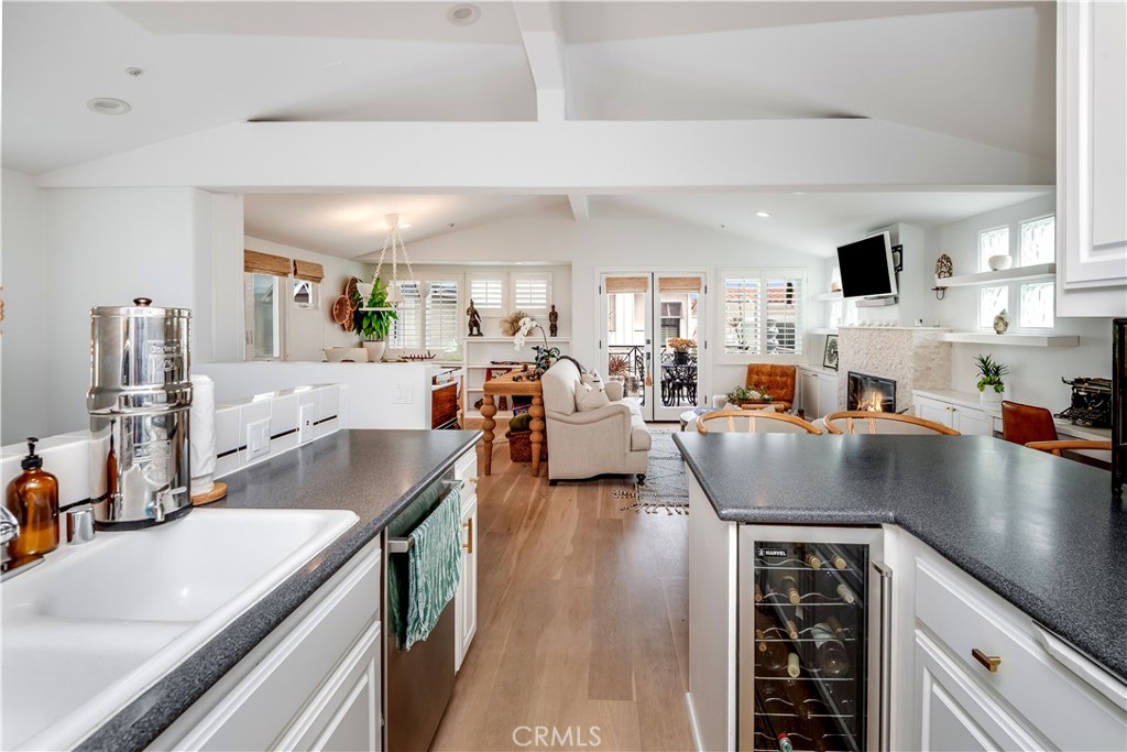 433 Marine B Property Photo 10