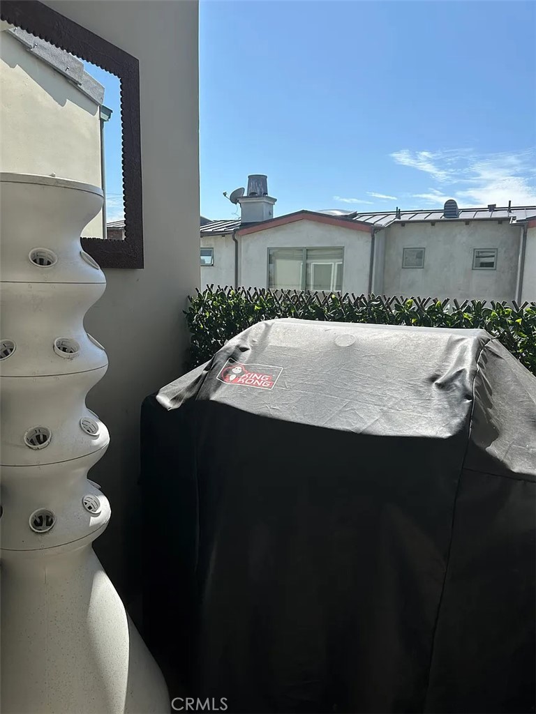 433 Marine B Property Photo 17