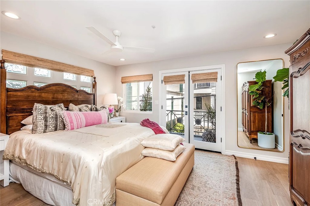 433 Marine B Property Photo 19