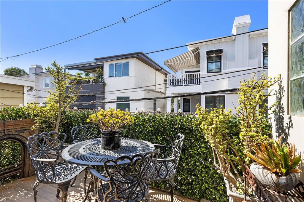 433 Marine B Property Photo 21