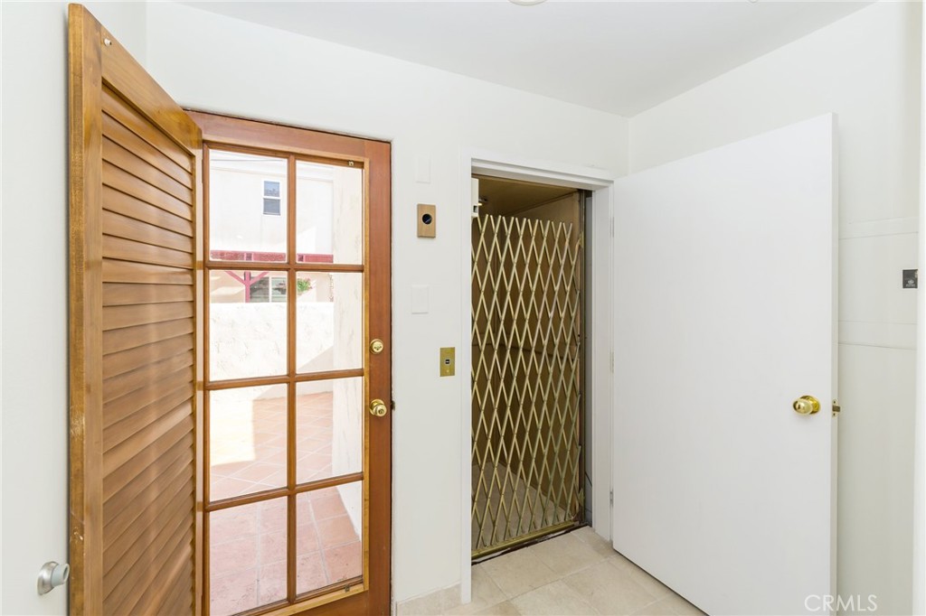 1110 Esplanade 9 Property Photo 31