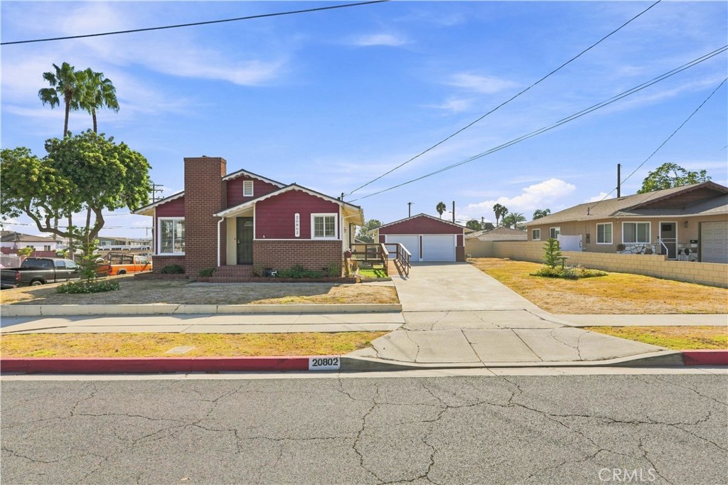20802 Margaret Property Photo 3